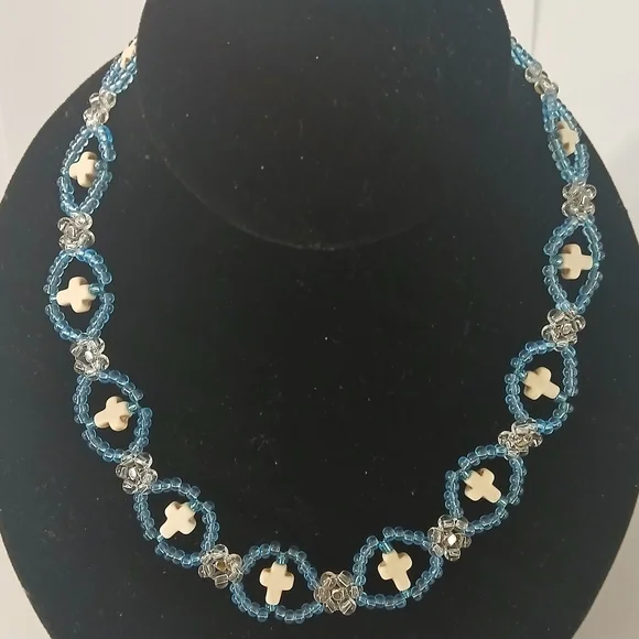 Blue and White Beaded Necklace - Picture 2 of 6